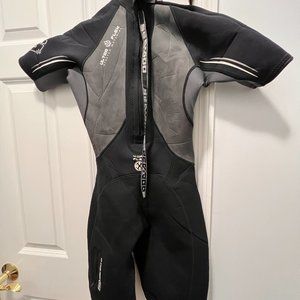 Sea doo wetsuit size 9/10 short sleeve